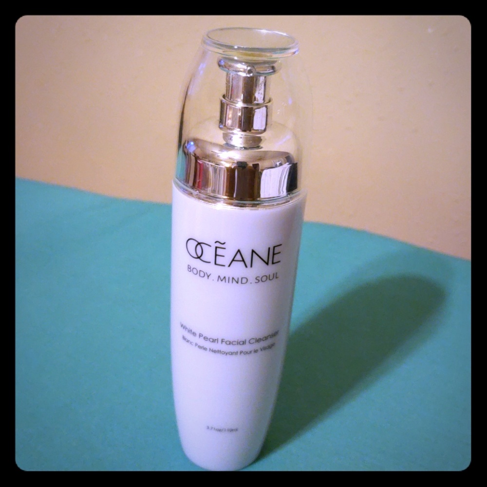 White pearl facial cleanser